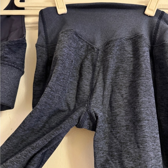 Navy Blue women’s Alo Alosoft set LIKE NEW sz XS - Picture 10 of 14